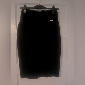 Calvin Klein pencil skirt. Black midi pencil skirt. Size S US 4/6.